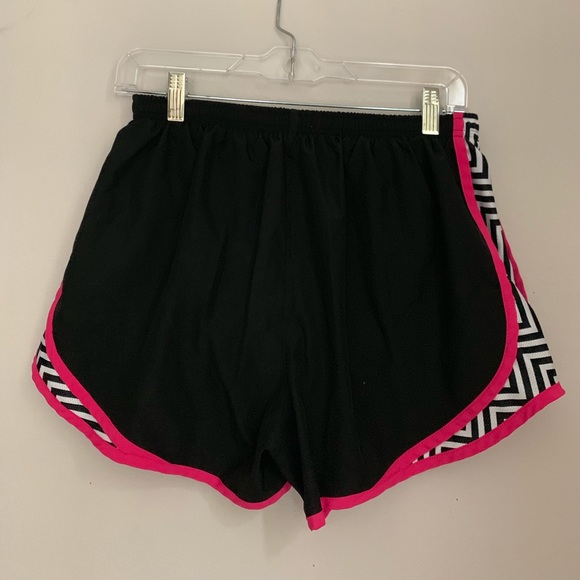 Patterned Nike Shorts - Picture 2 of 2